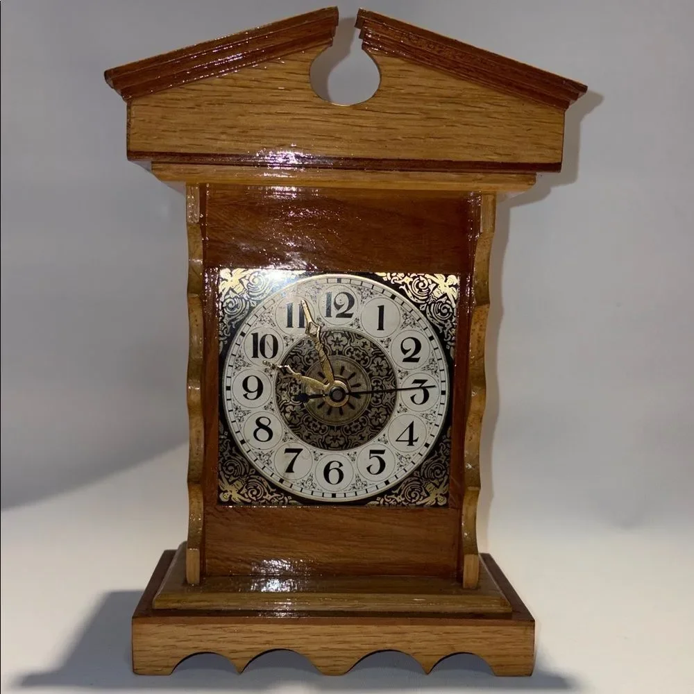 Elegant Brown Wooden Mantel Clock
